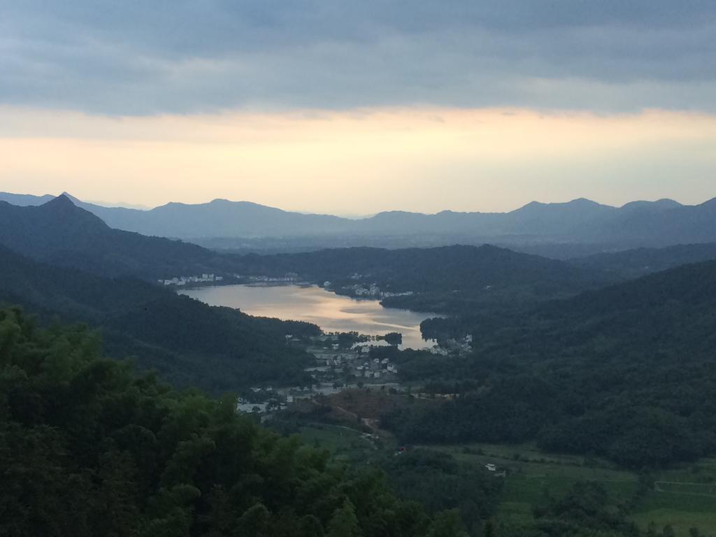 Qingheyue Inn Yi (Anhui) Buitenkant foto